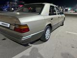 Mercedes-Benz E 230 1990 года за 1 200 000 тг. в Алматы – фото 4