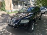 Volkswagen Touareg 2005 года за 4 900 000 тг. в Алматы