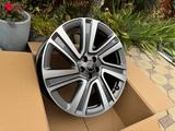 Оригинальные диски R22 на Range Rover L460, Range Rover Sport L461 за 955 000 тг. в Алматы – фото 3