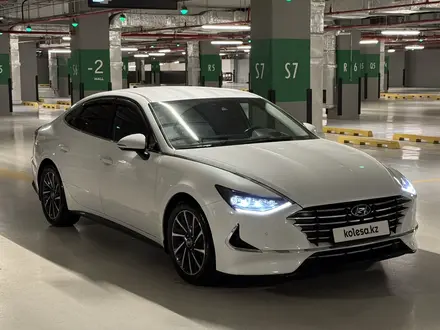 Hyundai Sonata 2020 года за 9 800 000 тг. в Астана – фото 2