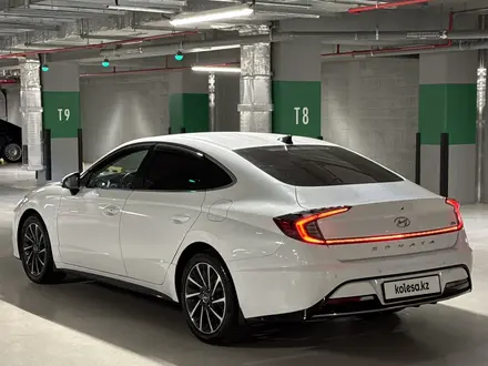 Hyundai Sonata 2020 года за 9 800 000 тг. в Астана – фото 5