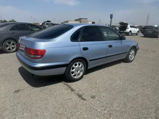 Toyota Carina E