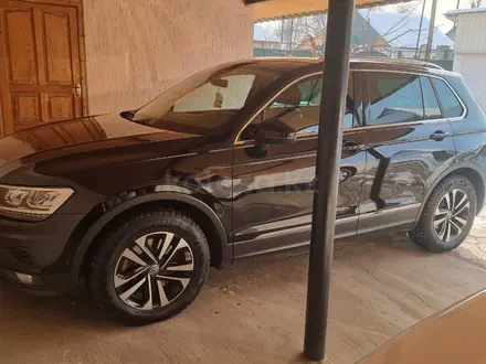 Volkswagen Tiguan 2019 года за 8 100 000 тг. в Алматы