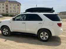 Toyota Fortuner, 2006