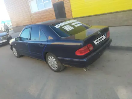 Mercedes-Benz E 280 1997 года за 2 300 000 тг. в Астана – фото 4