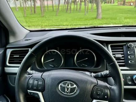Toyota Highlander 2017 года за 17 300 000 тг. в Алматы – фото 13