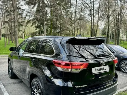 Toyota Highlander 2017 года за 17 300 000 тг. в Алматы – фото 6