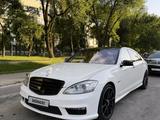 Mercedes-Benz S 500 2007 года за 9 300 000 тг. в Алматы