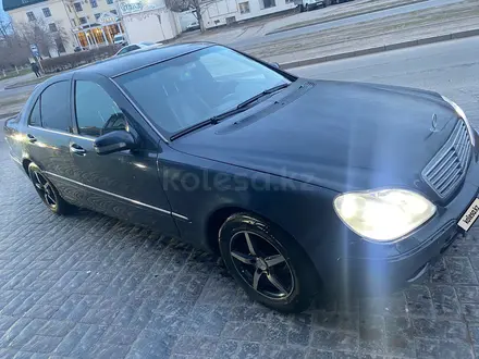 Mercedes-Benz S 320 2000 года за 4 550 000 тг. в Павлодар – фото 2