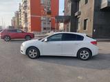Chevrolet Cruze 2012 года за 2 800 000 тг. в Шымкент – фото 2