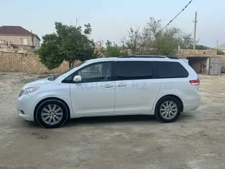 Toyota Sienna 2013 года за 9 150 000 тг. в Актау – фото 3