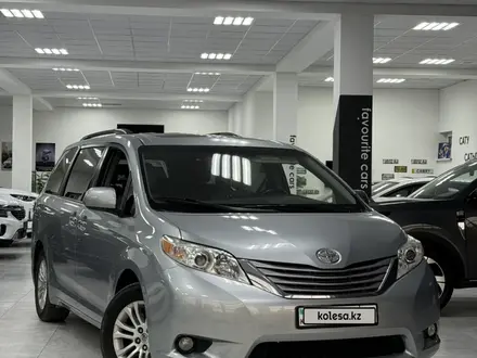 Toyota Sienna 2015 года за 15 000 000 тг. в Шымкент