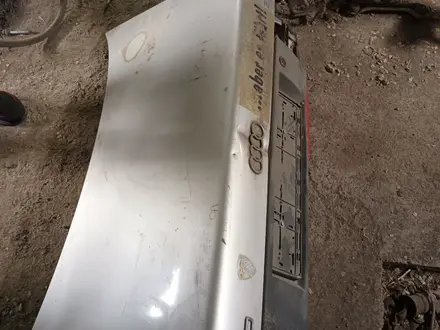 Крышка багажника AUDI за 25 000 тг. в Усть-Каменогорск – фото 4