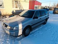 Volkswagen Passat 1994 годаfor2 400 000 тг. в Уральск