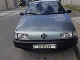 Volkswagen Passat 1990 годаүшін1 300 000 тг. в Кентау