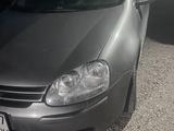 Volkswagen Golf 2005 годаүшін2 000 000 тг. в Шахтинск