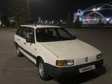 Volkswagen Passat 1993 годаүшін1 250 000 тг. в Тараз