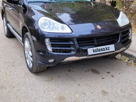 Porsche Cayenne 2007 года за 5 200 000 тг. в Актобе – фото 2