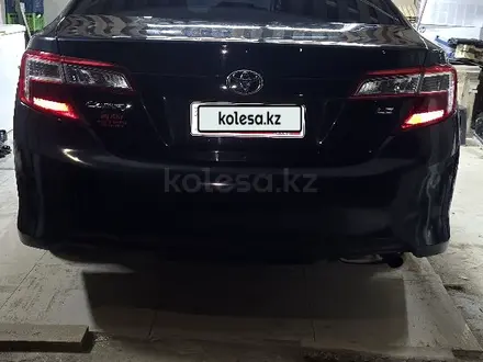Toyota Camry 2014 года за 5 400 000 тг. в Атырау – фото 6