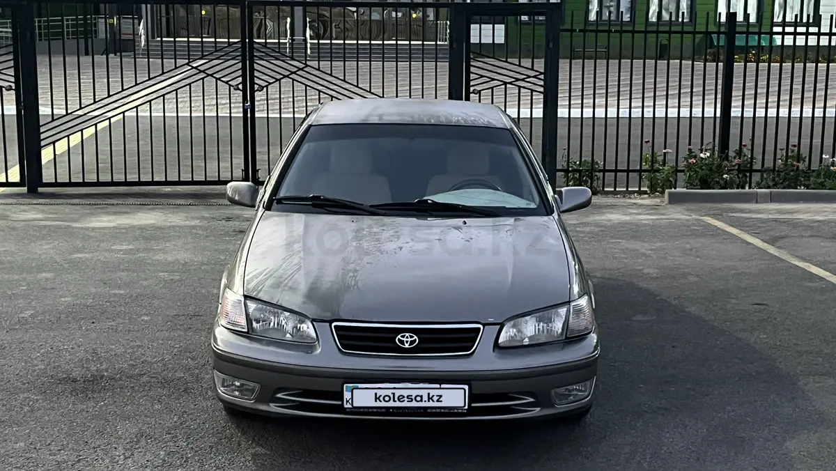 Toyota Camry, 1999