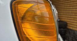 Поворотники на мерс 124 за 25 000 тг. в Алматы – фото 3