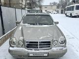 Mercedes-Benz E 320 1996 годаfor3 000 000 тг. в Актау – фото 3