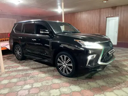 Lexus LX 570 2017 года за 51 000 000 тг. в Алматы – фото 2