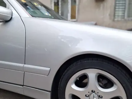 Mercedes-Benz E 320 2001 года за 4 850 000 тг. в Алматы – фото 11