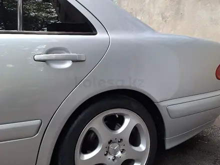 Mercedes-Benz E 320 2001 года за 4 850 000 тг. в Алматы – фото 14
