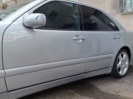 Mercedes-Benz E 320 2001 года за 4 850 000 тг. в Алматы – фото 15