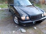 Mercedes-Benz E 290 1996 годаүшін2 300 000 тг. в Текели