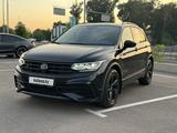 Volkswagen Tiguan 2021 года за 16 900 000 тг. в Алматы