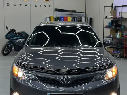 Toyota Camry 2014 года за 9 500 000 тг. в Шымкент