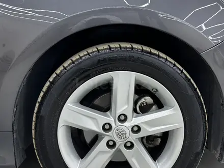 Toyota Camry 2014 года за 9 500 000 тг. в Шымкент – фото 15