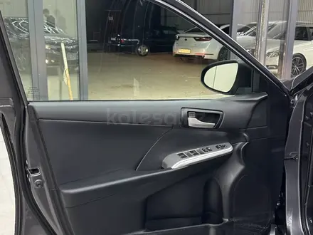 Toyota Camry 2014 года за 9 500 000 тг. в Шымкент – фото 9