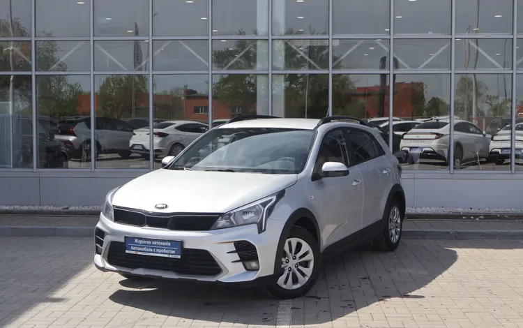 Kia Rio X-Line 2020 года за 6 790 000 тг. в Астана