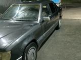 Mercedes-Benz E 200 1990 года за 900 000 тг. в Шымкент – фото 3