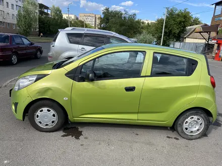 Chevrolet Spark 2014 года за 3 500 000 тг. в Астана – фото 2