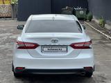 Toyota Camry 2021 годаfor17 500 000 тг. в Астана – фото 4