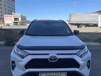 Toyota RAV4 2022 года за 20 000 000 тг. в Атырау