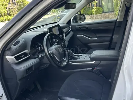Toyota Highlander 2023 года за 28 000 000 тг. в Алматы – фото 6