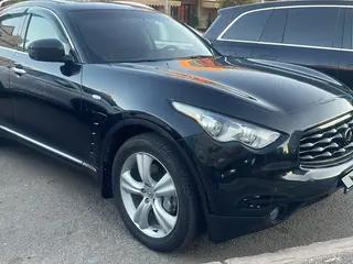 Infiniti FX35
