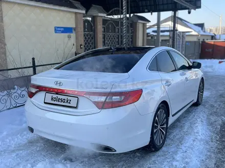 Hyundai Grandeur 2013 года за 8 500 000 тг. в Шымкент – фото 3