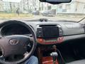 Toyota Camry 2004 года за 6 000 000 тг. в Алматы – фото 5