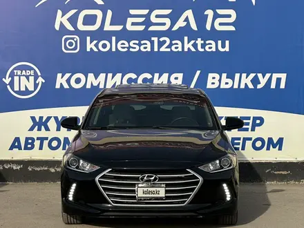 Hyundai Elantra 2018 года за 8 700 000 тг. в Актау – фото 2