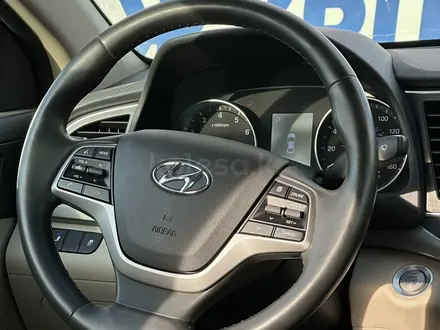 Hyundai Elantra 2018 года за 8 700 000 тг. в Актау – фото 7