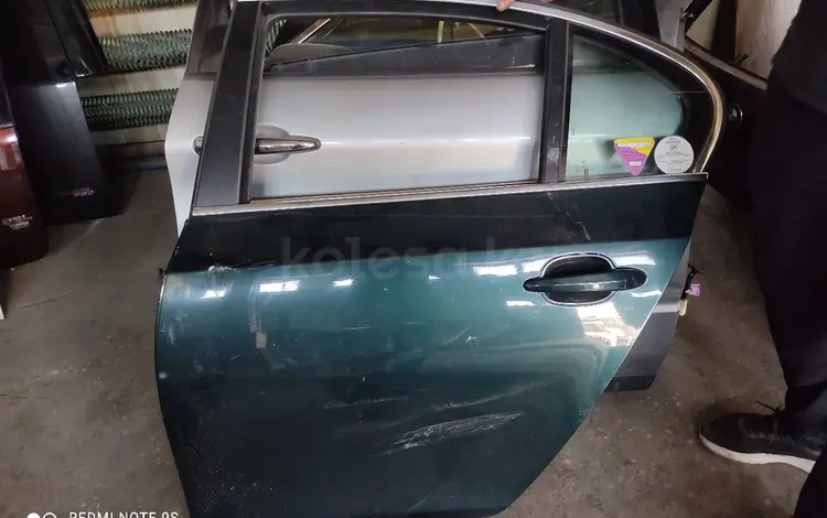 Дверь задняя левая BMW E60 за 30 000 тг. в Алматы