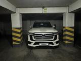 Toyota Land Cruiser 2022 года за 59 000 000 тг. в Астана