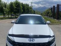 Hyundai Elantra 2022 года за 10 700 000 тг. в Алматы