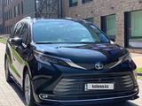 Toyota Sienna 2021 года за 28 500 000 тг. в Алматы